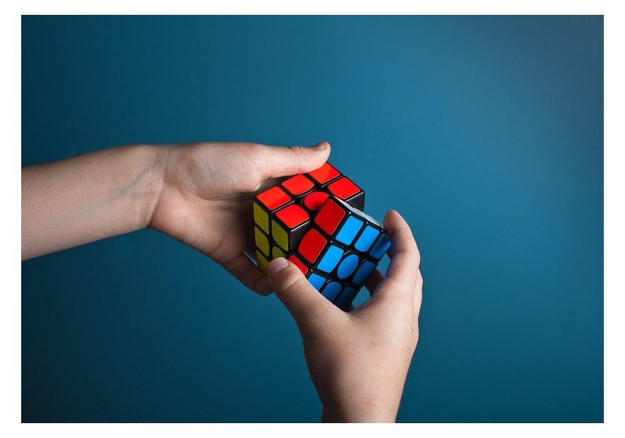 La Relation Profonde entre Haut Potentiel Intellectuel (HPI) et Anxiété - TUDO BEM PARIS